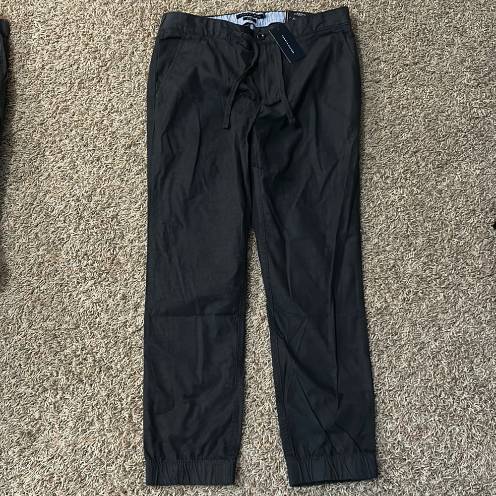 Tommy Hilfiger joggers